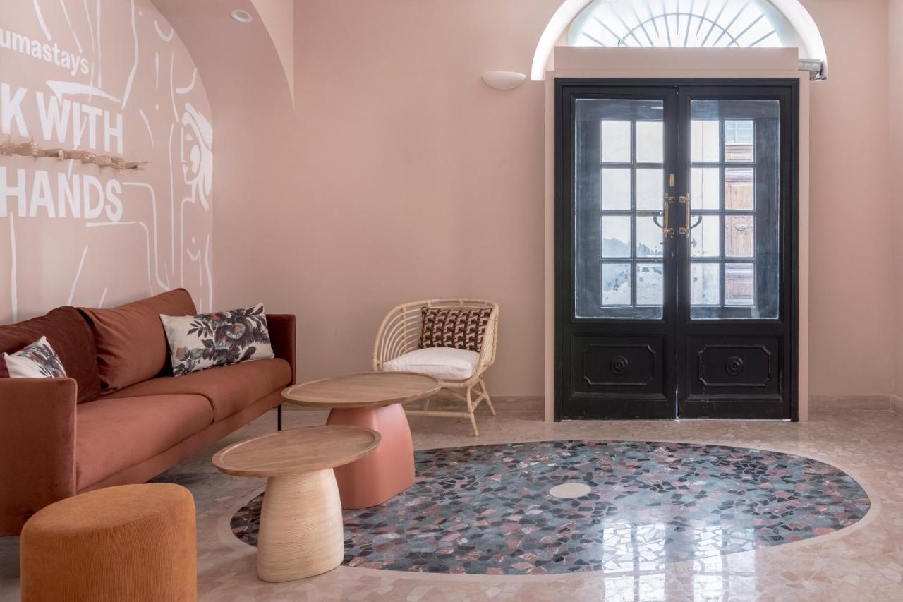 Numa Portico Apartahotel 4*