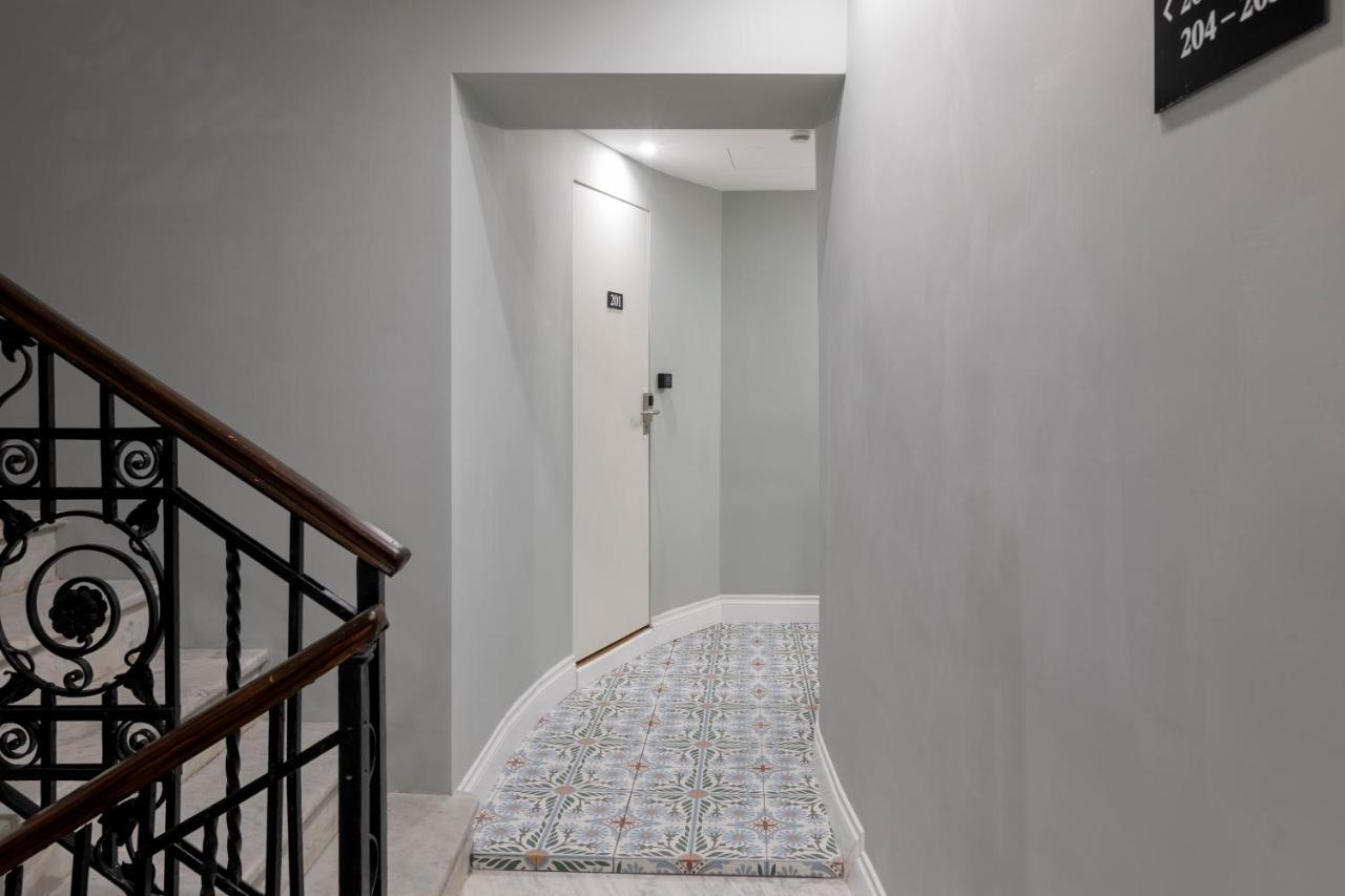 Apartahotel Numa Portico 4*